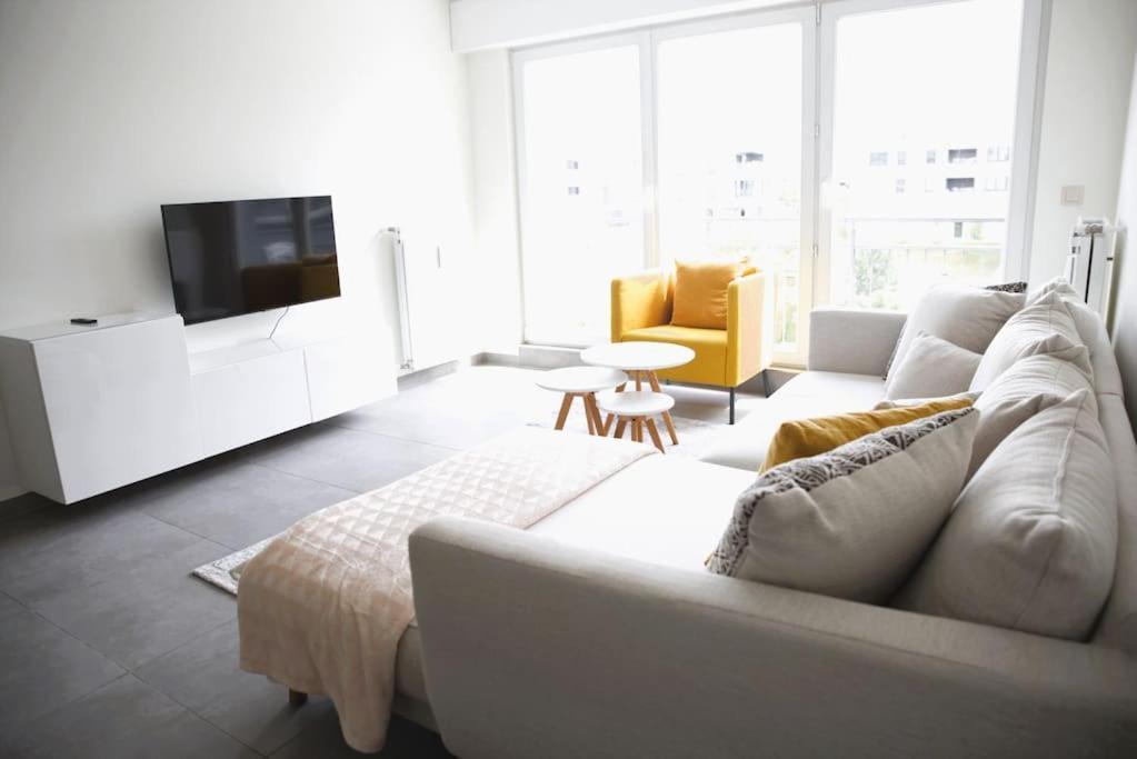 Charming Modern 2 Bedroom Apartment Alzingen Εξωτερικό φωτογραφία