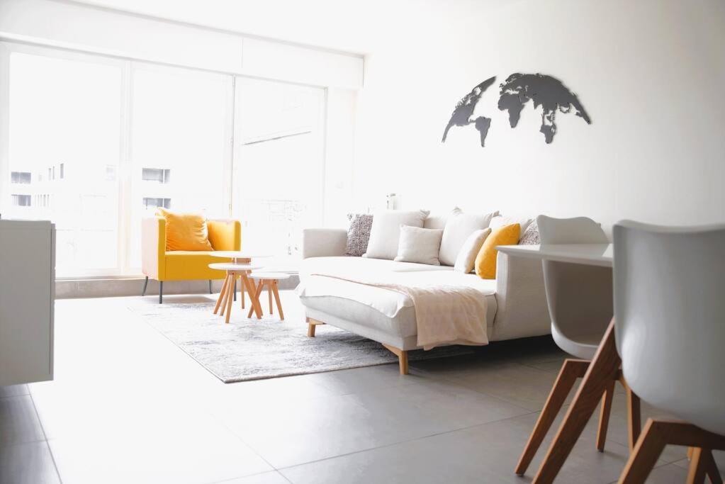 Charming Modern 2 Bedroom Apartment Alzingen Εξωτερικό φωτογραφία