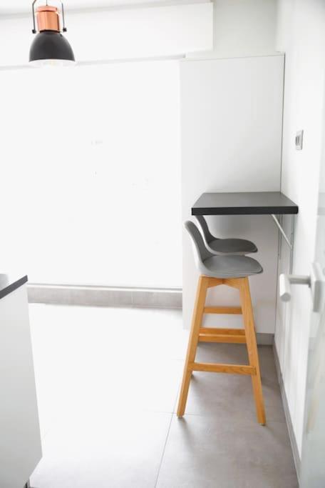 Charming Modern 2 Bedroom Apartment Alzingen Εξωτερικό φωτογραφία